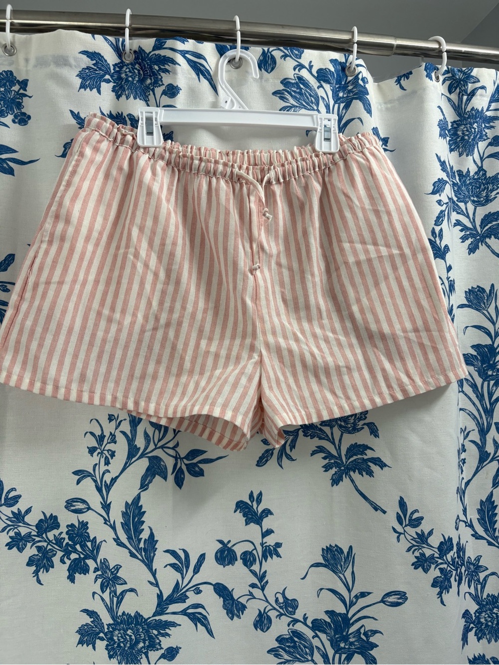 Women's Pink Striped Elastic Waist Shorts